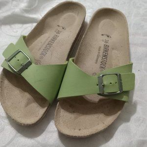 Birkenstock lime green size 36 slides